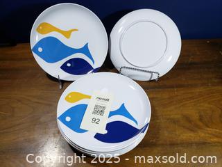 MaxSold Auction: Set of 8 Melamine Dinner Plates with Stylized Fish Design - Pickering (Ontario, Canada) SELLER MANAGED Downsizing Online Auction - Krosno Boulevard
