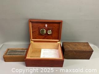MaxSold Auction: A Collection of Storage Boxes  - Cranston (Rhode Island, USA) PARTNER MANAGED Downsizing Online Auction - Elmwood Avenue