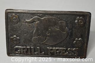 MaxSold Auction: Cast Iron Wood Handle Grill Press - Riverview (Florida, USA) SELLER MANAGED Downsizing Online Auction - Holly Heath Drive