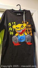 MaxSold Auction: Pair Of New Bleeker And Mercer Shirts - Riverview (Florida, USA) SELLER MANAGED Downsizing Online Auction - Holly Heath Drive