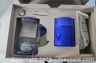 MaxSold Auction: Teavana Perfectea Blue Tea Tin Spoon Set - Riverview (Florida, USA) SELLER MANAGED Downsizing Online Auction - Holly Heath Drive