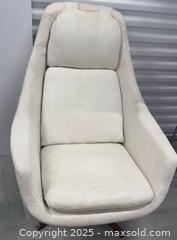 MaxSold Auction: Mid century modern egg swivelling chair  - Markham (Ontario, Canada) SELLER MANAGED Downsizing Online Auction - Loring Crescent