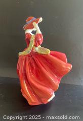 MaxSold Auction: Royal Doulton Top O’ The Hill figurine  - Markham (Ontario, Canada) SELLER MANAGED Downsizing Online Auction - Loring Crescent