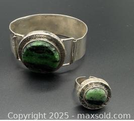 MaxSold Auction: Sterling Silver Modernist Brutalist Bracelet With Ring  - Markham (Ontario, Canada) SELLER MANAGED Downsizing Online Auction - Loring Crescent