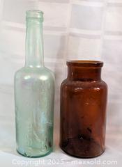 MaxSold Auction: ANTIQUE GLASS BOTTLES - Kingston (Ontario, Canada) SELLER MANAGED Downsizing Online Auction - Rosemund Crescent