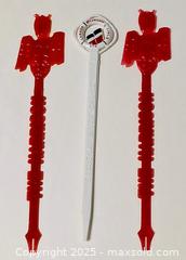 MaxSold Auction: NATIVE AMERICAN AND BOAT THEMED STIR STICKS - Kingston (Ontario, Canada) SELLER MANAGED Downsizing Online Auction - Rosemund Crescent