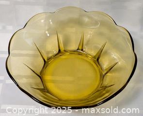 MaxSold Auction: YELLOW GLASS FRUIT BOWL - Kingston (Ontario, Canada) SELLER MANAGED Downsizing Online Auction - Rosemund Crescent