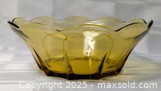 MaxSold Auction: YELLOW GLASS FRUIT BOWL - Kingston (Ontario, Canada) SELLER MANAGED Downsizing Online Auction - Rosemund Crescent