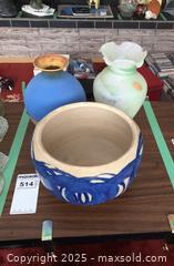 MaxSold Auction: 2 Vases 1 Ceramic Bowl - Ottawa (Ontario, Canada) PARTNER MANAGED Estate Sale Online Auction - South River Drive