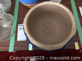 MaxSold Auction: 2 Vases 1 Ceramic Bowl - Ottawa (Ontario, Canada) PARTNER MANAGED Estate Sale Online Auction - South River Drive