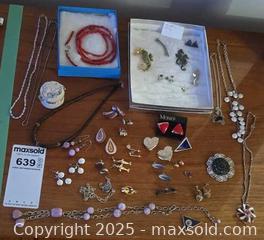 MaxSold Auction: Assorted Costume Jewelry  - Ottawa (Ontario, Canada) PARTNER MANAGED Estate Sale Online Auction - South River Drive