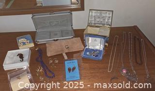 MaxSold Auction: Assorted Jewelry  - Ottawa (Ontario, Canada) PARTNER MANAGED Estate Sale Online Auction - South River Drive