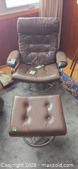 MaxSold Auction: Ekornes (Stressless) Reclining Swivel Lounge Chair with Ottoman - Ottawa (Ontario, Canada) PARTNER MANAGED Estate Sale Online Auction - South River Drive