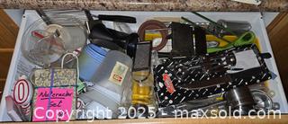 MaxSold Auction: Kitchen Utensils & Gadgets  - Ottawa (Ontario, Canada) PARTNER MANAGED Estate Sale Online Auction - South River Drive