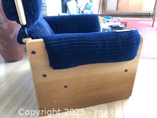 MaxSold Auction:  MCM Lounge Armchair - Ottawa (Ontario, Canada) PARTNER MANAGED Estate Sale Online Auction - South River Drive