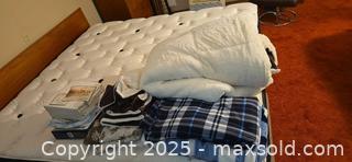 MaxSold Auction: Mixed King Size Bedding  - Ottawa (Ontario, Canada) PARTNER MANAGED Estate Sale Online Auction - South River Drive
