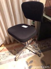 MaxSold Auction: Office Task Chair  - Ottawa (Ontario, Canada) PARTNER MANAGED Estate Sale Online Auction - South River Drive