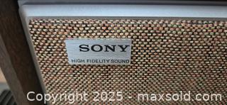 MaxSold Auction: Sony ICF-9550W Vintage Tabletop AM/FM Radio - Ottawa (Ontario, Canada) PARTNER MANAGED Estate Sale Online Auction - South River Drive
