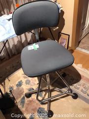 MaxSold Auction: Task Chair - Ottawa (Ontario, Canada) PARTNER MANAGED Estate Sale Online Auction - South River Drive