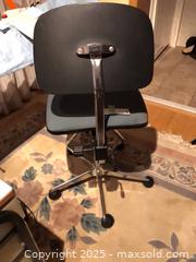 MaxSold Auction: Task Chair - Ottawa (Ontario, Canada) PARTNER MANAGED Estate Sale Online Auction - South River Drive
