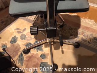 MaxSold Auction: Task Chair - Ottawa (Ontario, Canada) PARTNER MANAGED Estate Sale Online Auction - South River Drive