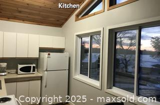 MaxSold Auction: One Week Cottage Rental in Bay of Quinte (Includes Pontoon Boat Rental with Gas) - Keswick (Ontario, Canada) The New- K Country 93.7 and 105.5 Hits FM Christmas Online Auction