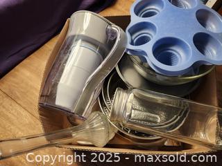 MaxSold Auction: Kitchen Baking World Tour - Mesa (Arizona, USA) SELLER MANAGED Downsizing Online Auction - South 96th Street