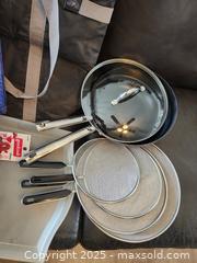 MaxSold Auction: Wedgwood Everyday and Cuisinart Kitchen Lot - Mesa (Arizona, USA) SELLER MANAGED Downsizing Online Auction - South 96th Street