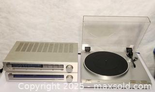 MaxSold Auction: JVC Vinyl Stereo System - New Westminster (British Columbia, Canada) SELLER MANAGED Downsizing Online Auction -  Hamilton Street