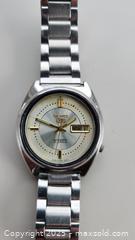 MaxSold Auction: Vintage Seiko 5 Automatic with English and Arabic Days  - New Westminster (British Columbia, Canada) SELLER MANAGED Downsizing Online Auction -  Hamilton Street