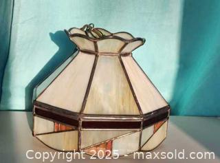 MaxSold Auction: Vintage Tiffany Style Slag Stained Glass Hanging Pendant Light Fixture - New Westminster (British Columbia, Canada) SELLER MANAGED Downsizing Online Auction -  Hamilton Street