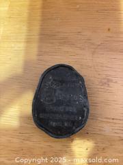 MaxSold Auction: CRANE &#38; BREED HAPPY FACE ADVERTISING PAPERWEIGHT &#34;I KEEP CHEERFUL&#34; - Hiram (Georgia, USA) SELLER MANAGED Reseller Online Auction - Hiram Acworth Highway (STORAGE)