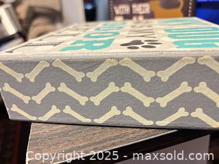 MaxSold Auction: Home decor - Hiram (Georgia, USA) SELLER MANAGED Reseller Online Auction - Hiram Acworth Highway (STORAGE)