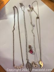 MaxSold Auction: Lot of necklaces’s  - Hiram (Georgia, USA) SELLER MANAGED Reseller Online Auction - Hiram Acworth Highway (STORAGE)