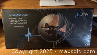 MaxSold Auction: New in sealed Box  Hi Dow foot Massager - Hiram (Georgia, USA) SELLER MANAGED Reseller Online Auction - Hiram Acworth Highway (STORAGE)