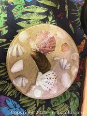 MaxSold Auction: Parrot Figurine - Hiram (Georgia, USA) SELLER MANAGED Reseller Online Auction - Hiram Acworth Highway (STORAGE)