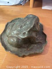 MaxSold Auction: Pottery Frog on Lily Pad Sculpture - Hiram (Georgia, USA) SELLER MANAGED Reseller Online Auction - Hiram Acworth Highway (STORAGE)
