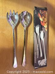 MaxSold Auction: Silverplated Salad Servers - Hiram (Georgia, USA) SELLER MANAGED Reseller Online Auction - Hiram Acworth Highway (STORAGE)