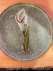 MaxSold Auction: Vernon Ware by Metlox Blue Tulips Dinner Plate - Hiram (Georgia, USA) SELLER MANAGED Reseller Online Auction - Hiram Acworth Highway (STORAGE)