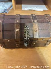 MaxSold Auction: Vintage Pirate Treasure Chest Jewelry Box - Hiram (Georgia, USA) SELLER MANAGED Reseller Online Auction - Hiram Acworth Highway (STORAGE)