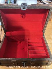 MaxSold Auction: Vintage Pirate Treasure Chest Jewelry Box - Hiram (Georgia, USA) SELLER MANAGED Reseller Online Auction - Hiram Acworth Highway (STORAGE)