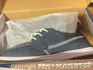 MaxSold Auction: Women’s Bowling shoes - Hiram (Georgia, USA) SELLER MANAGED Reseller Online Auction - Hiram Acworth Highway (STORAGE)