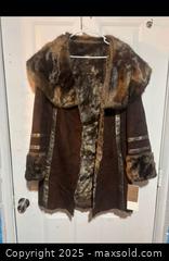 MaxSold Auction: Women’s faux fur/Leather coat - Hiram (Georgia, USA) SELLER MANAGED Reseller Online Auction - Hiram Acworth Highway (STORAGE)