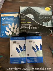 MaxSold Auction: Lot Of Christmas Lights (14 Sets) - Deseronto (Ontario, Canada) SELLER MANAGED Downsizing Online Auction - Mill Street