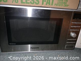 MaxSold Auction: Stainless Steel Panasonic Microwave - Deseronto (Ontario, Canada) SELLER MANAGED Downsizing Online Auction - Mill Street