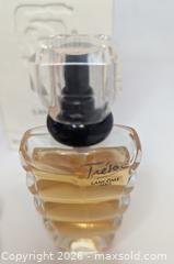 MaxSold Auction: Lancôme Perfume Lot: Poême, Ô de Lancôme, Trésor & Samples - Toronto (Ontario, Canada) SELLER MANAGED Downsizing Online Auction - Ferris Road
