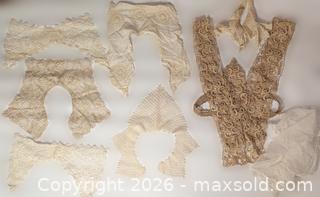 MaxSold Auction: Lot of 6+ Vintage Detachable Lace Collars - Mixed Styles - Toronto (Ontario, Canada) SELLER MANAGED Downsizing Online Auction - Ferris Road