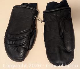 MaxSold Auction: Scott and Unbranded Black Leather/Synthetic Ski Mittens, 2 Pairs - Toronto (Ontario, Canada) SELLER MANAGED Downsizing Online Auction - Ferris Road