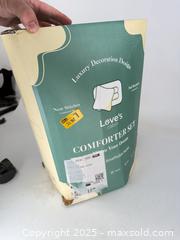 MaxSold Auction: Brand new gloves, cabin comforter set - Concord (California, USA) SELLER MANAGED Estate Sale Online Auction - Landana Drive