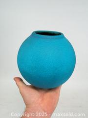 MaxSold Auction: Vintage George Smith 1989 blue pottery vase - Concord (California, USA) SELLER MANAGED Estate Sale Online Auction - Landana Drive